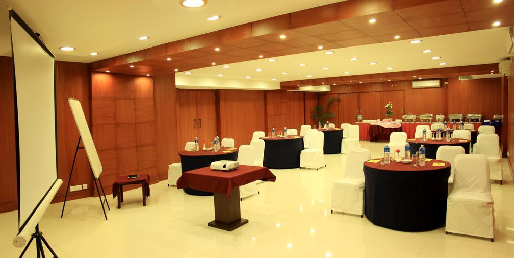 Shilton Royale Hotel Bangalore Exterior photo
